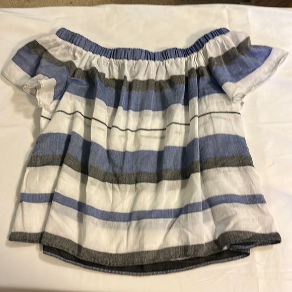 MAX STUDIO SPECIALTY Products, NWT OFF SHOULDER TOP - Picture 1 of 5